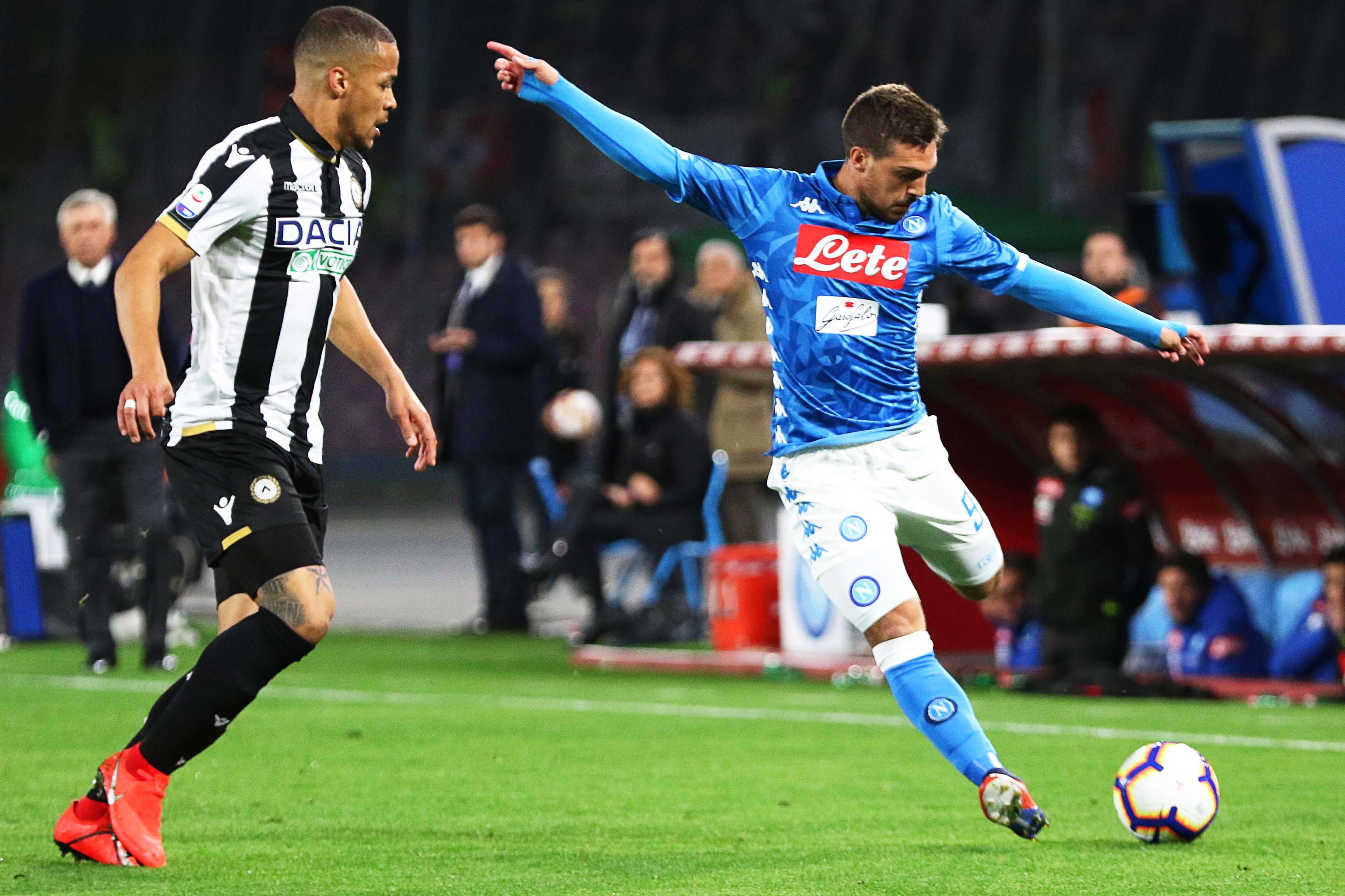 阿森纳在欧冠开云节奏中的选择，像一支耐心的强队