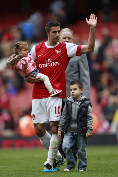 AG三连零封登顶S组，锁定胜者组席位，送狼队两连败