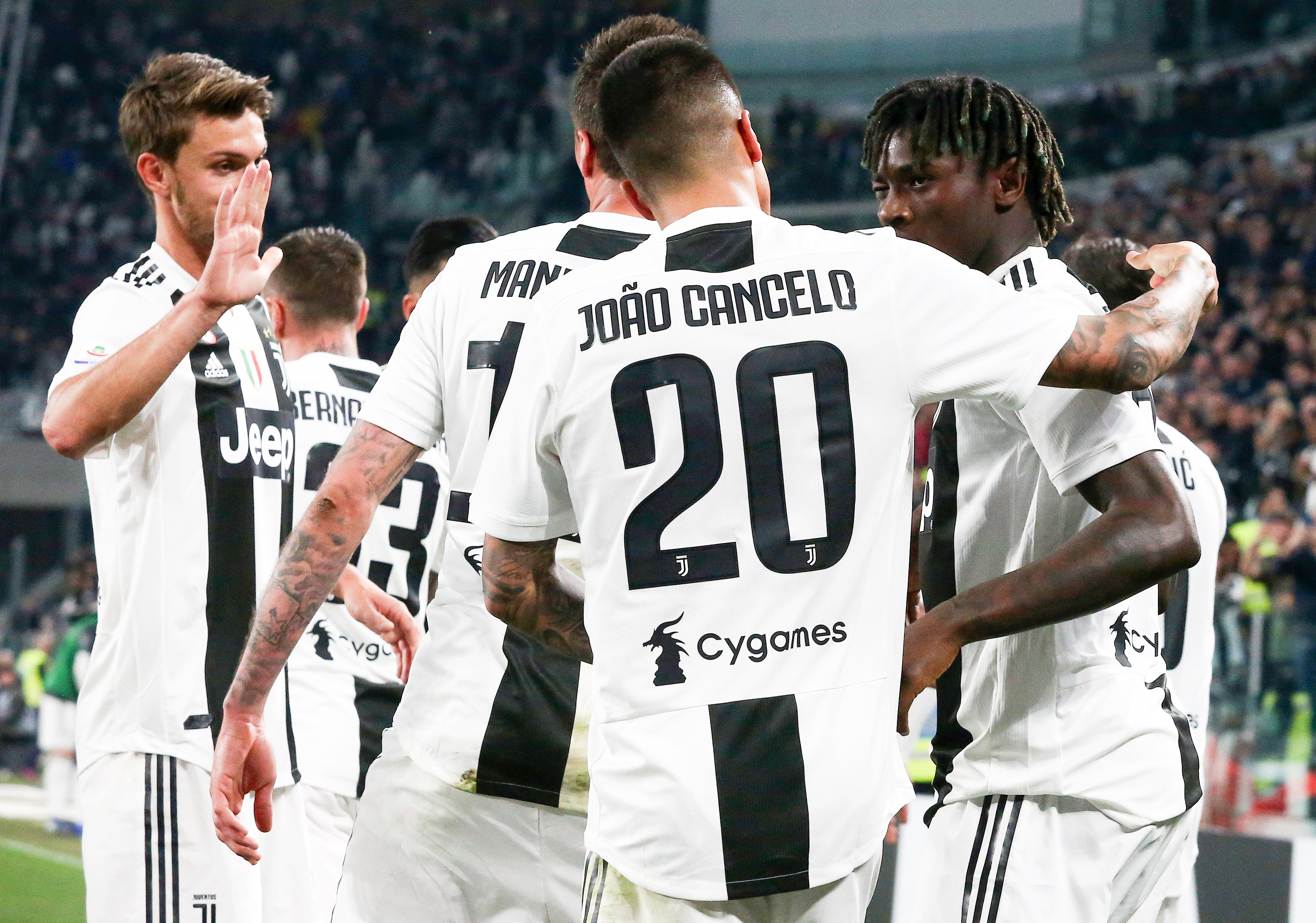 韦世豪为何还能拿到大合同