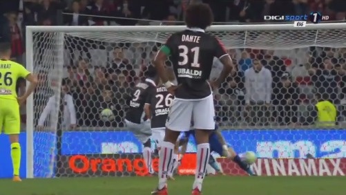 骆歆直播全身多处淤青，网友怀疑她被家暴，被多次追问后才解释