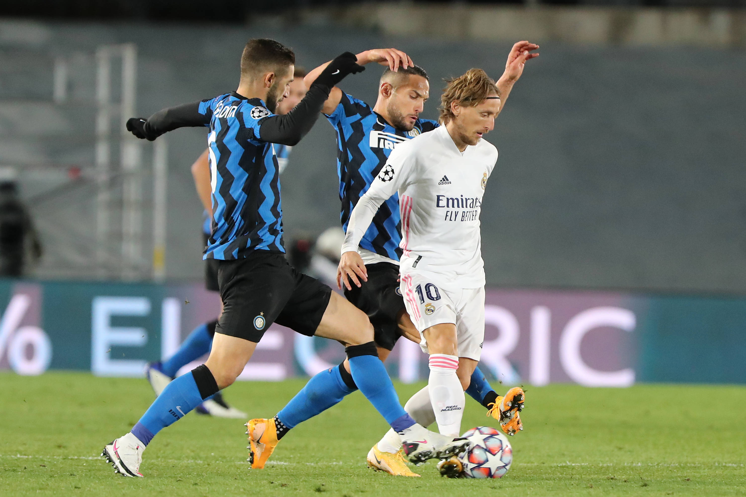 T1主场首秀惨遭GenG暴虐！Chovy以0-3开局上演完美团！