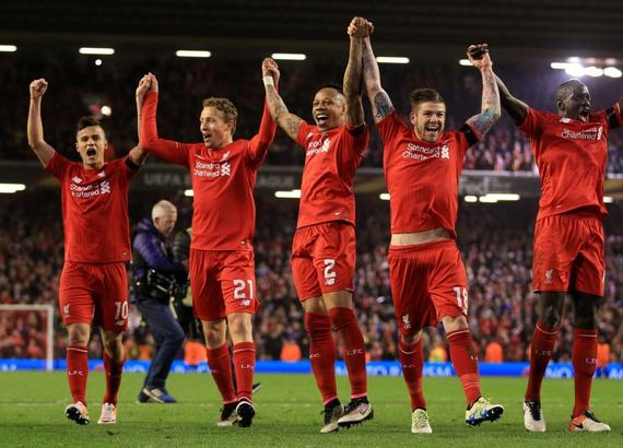 电竞跨界合作推出周边衍生品