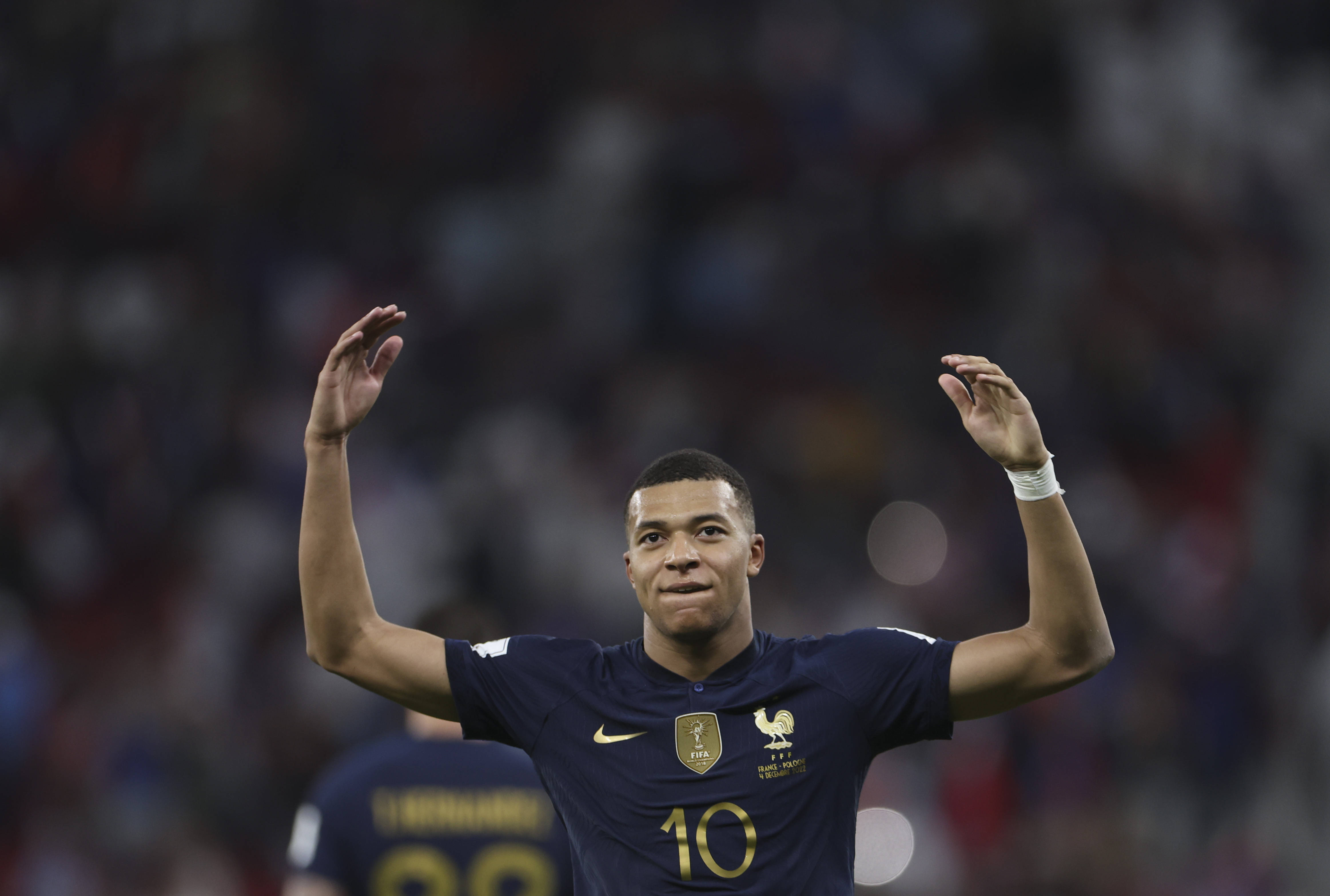 [NBA]风驰电掣！福克斯反击中距离得手