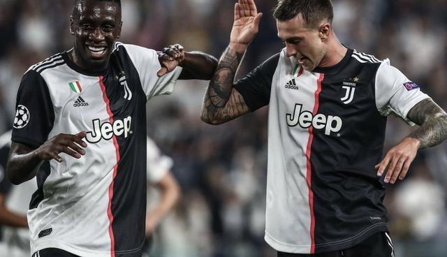 亚冠-颜骏凌扑点难救主 上海海港0-4不敌神户胜利船