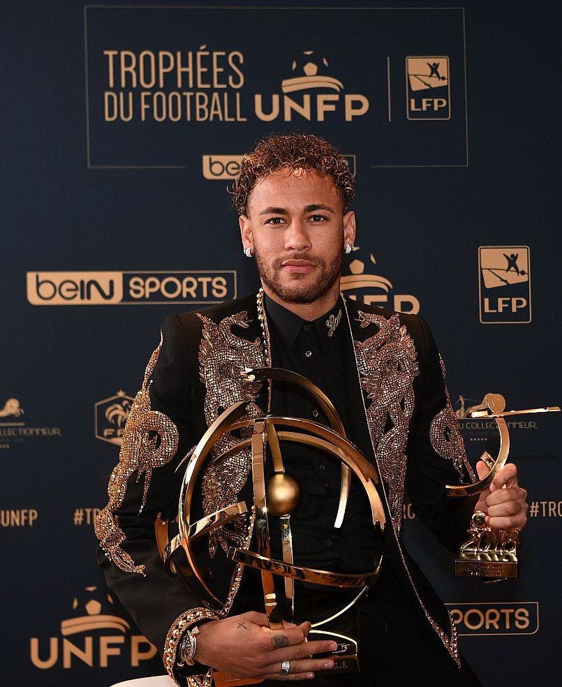 快船112-99活塞迎3喜1忧！伦纳德无解，二老太好用，替补引绝望